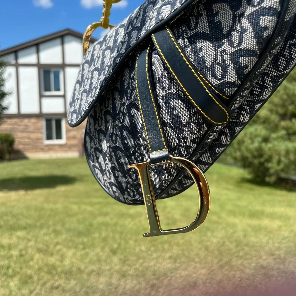 AUTHENTIC CHRISTIAN DIOR SADDLE BAG - Picture 10 of 14